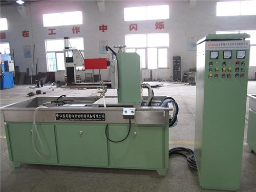 固定式磁粉探傷機.jpg 固定式磁粉探傷機.jpg